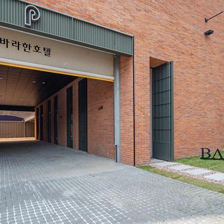 Hotel Barahan Jeonju Extérieur photo