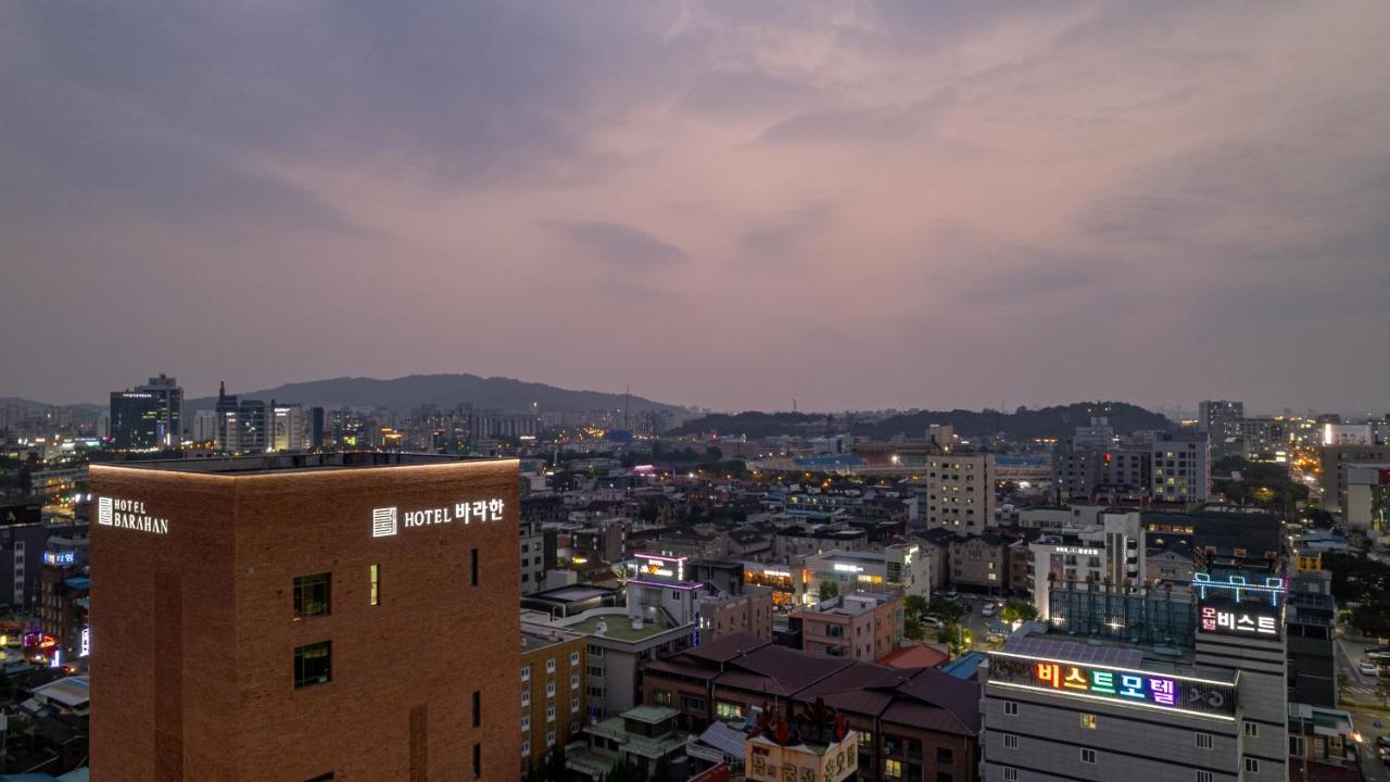 Hotel Barahan Jeonju Extérieur photo
