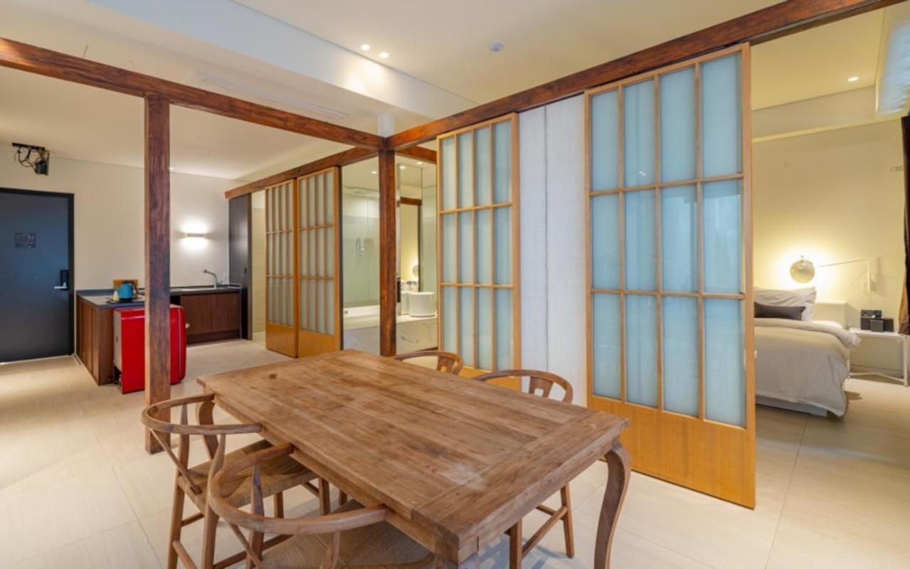 Hotel Barahan Jeonju Extérieur photo